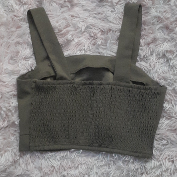 Olive green halter top pant suit - Picture 2 of 2